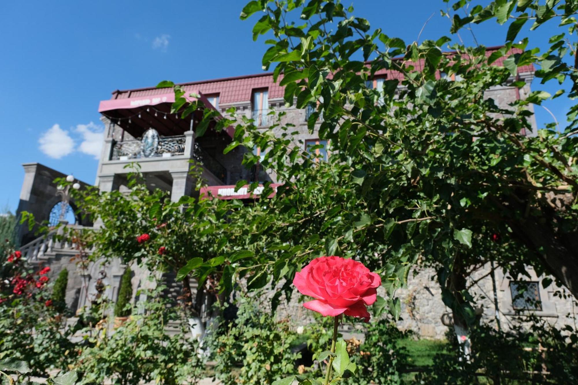Khoreayi Dzor Goris Exterior photo