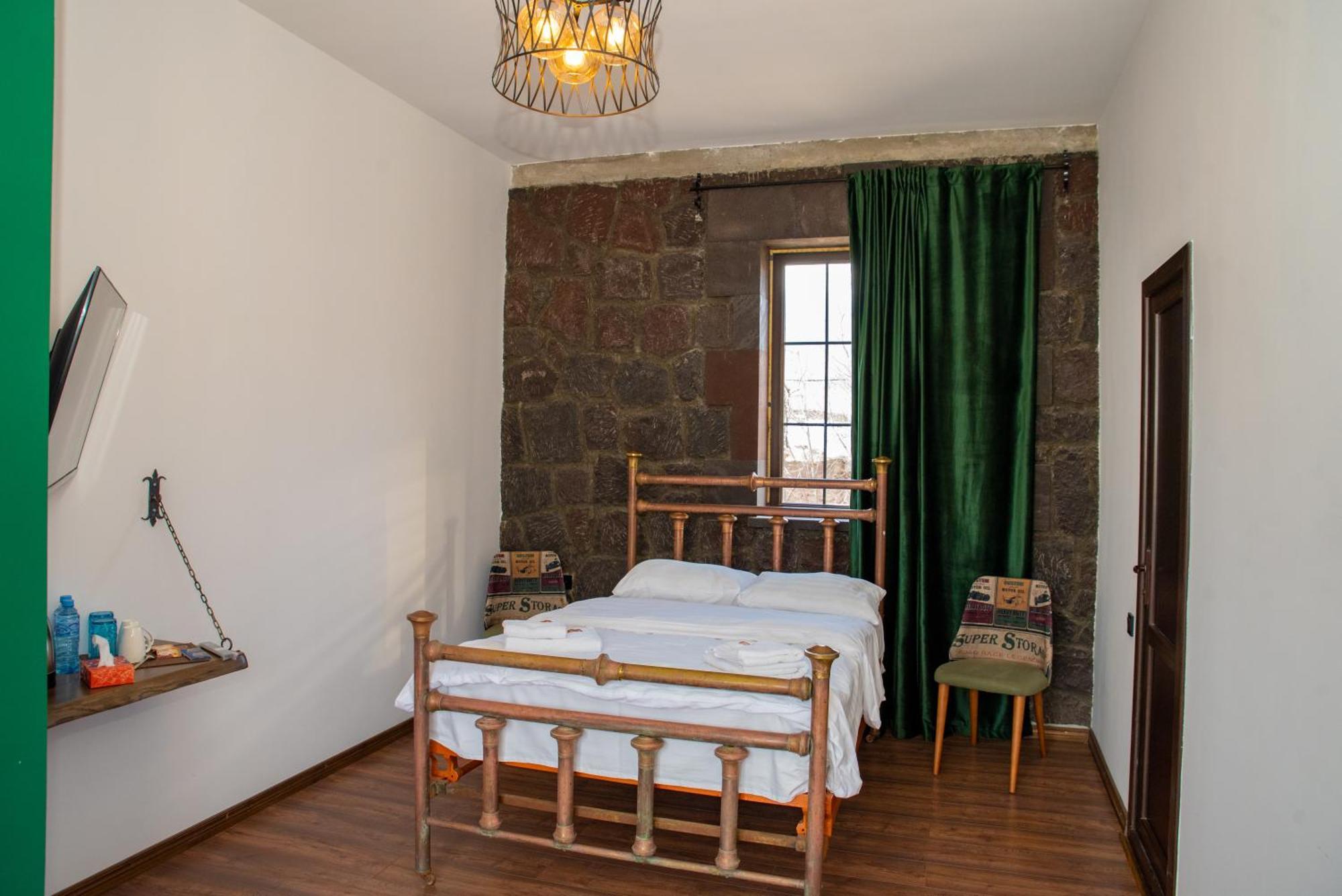 Khoreayi Dzor Goris Exterior photo